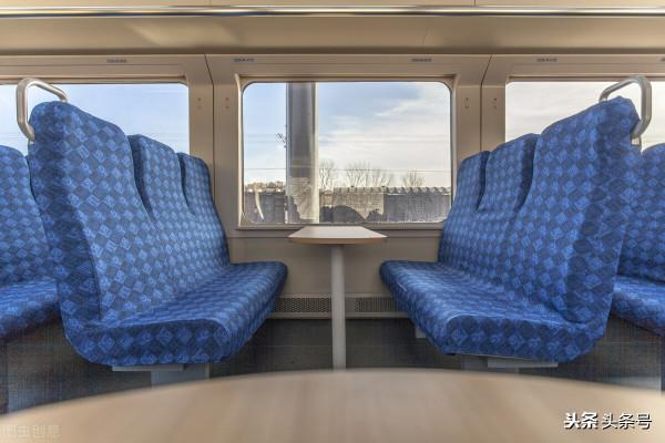 不出北京坐火車去賞秋,方便經濟不堵車,臥虎山蟠龍山盡顯中國紅 不出北京坐火車去賞秋,方便經濟不堵車,臥虎山蟠龍山盡顯中國紅