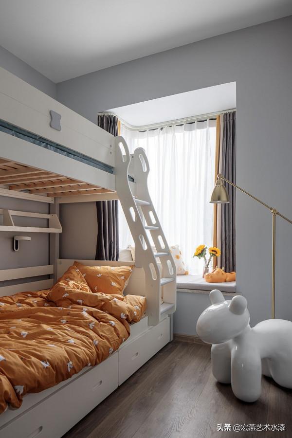 案例賞析｜被亮色點綴的灰調夢想小家