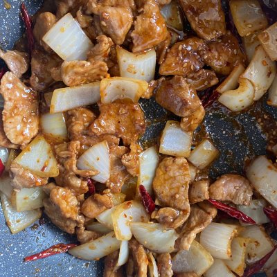 孜然肉片這麼做特別好吃,吃一週都不會膩 孜然肉片這麼做特別好吃,吃一週都不會膩