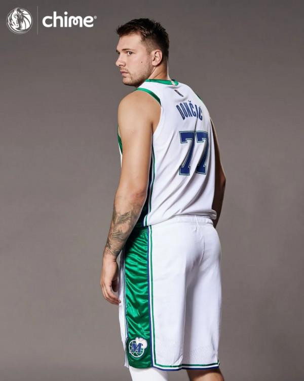 75週年城市版球衣揭幕