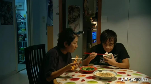 小人物的現世安穩——許鞍華老年題材中的女性形象 小人物的現世安穩——許鞍華老年題材中的女性形象