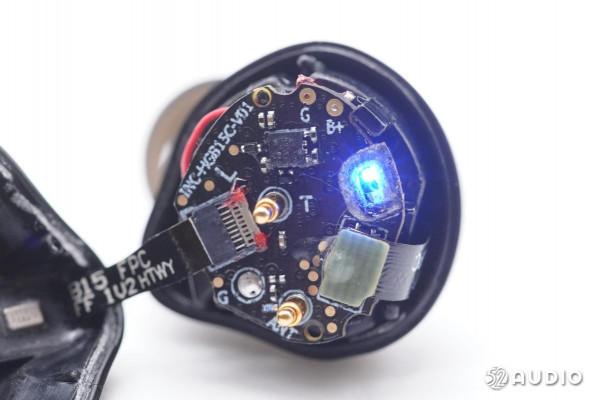 支援無線充電,綜合續航32小時,TOZO NC7真無線降噪耳機拆解 支援無線充電,綜合續航32小時,TOZO NC7真無線降噪耳機拆解