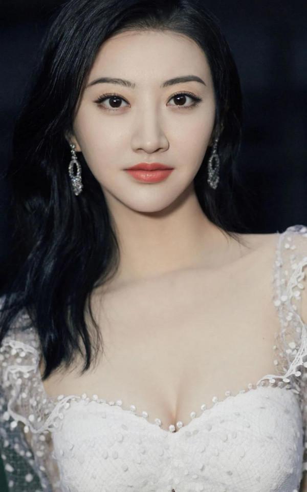 著名演員景甜，真的很甜，美麗大方