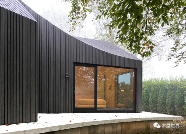 六方屋，流線型屋頂的現代穀倉式住宅