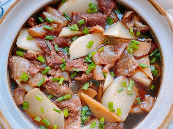 30一斤的牛筋,這樣做比牛肉還香,Q彈軟爛入味,上桌湯汁都不剩 30一斤的牛筋,這樣做比牛肉還香,Q彈軟爛入味,上桌湯汁都不剩