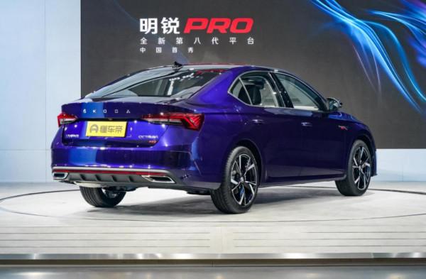 十萬塊買家用緊湊級家用轎車 第七代伊蘭特與明銳PRO怎麼選? 十萬塊買家用緊湊級家用轎車 第七代伊蘭特與明銳PRO怎麼選?