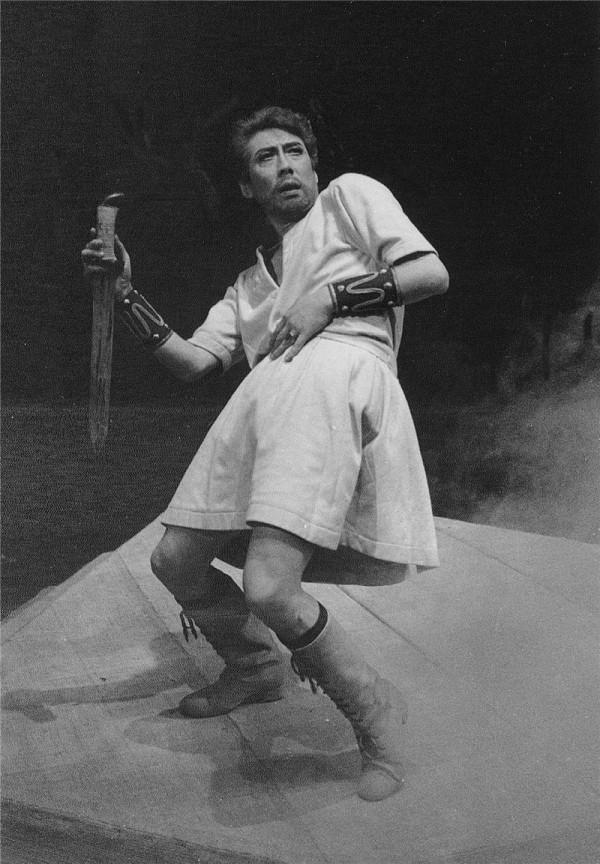 老戲骨們的9位前輩：有人一生孤苦，有人終身是“佛”，最大99歲