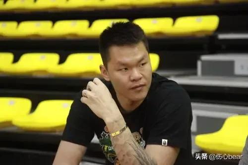 &OpenCurlyDoubleQuote;相貌平平&rdquo;卻&OpenCurlyDoubleQuote;招蜂引蝶&rdquo;的4位男星，自毀前程沒一個值得原諒