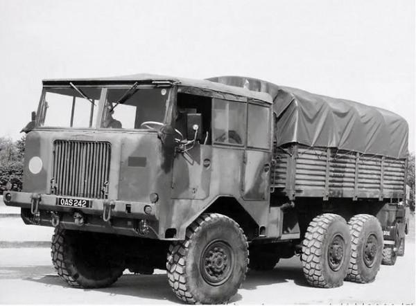 大浪淘沙始為金：中國第一代軍用重型越野車