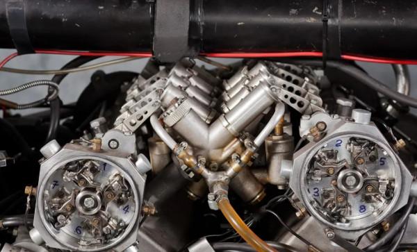 極速275km/h、8缸!Moto Guzzi百年傳奇 極速275km/h、8缸!Moto Guzzi百年傳奇