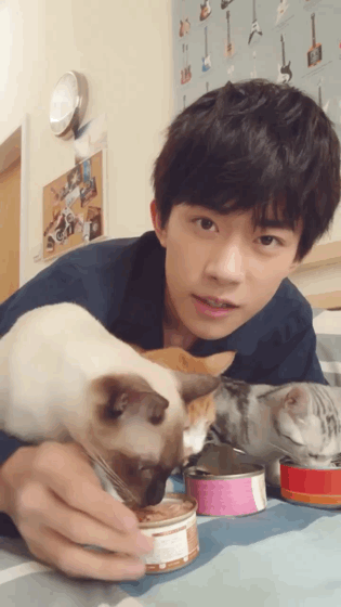 易烊千璽女友視角 易烊千璽女友視角