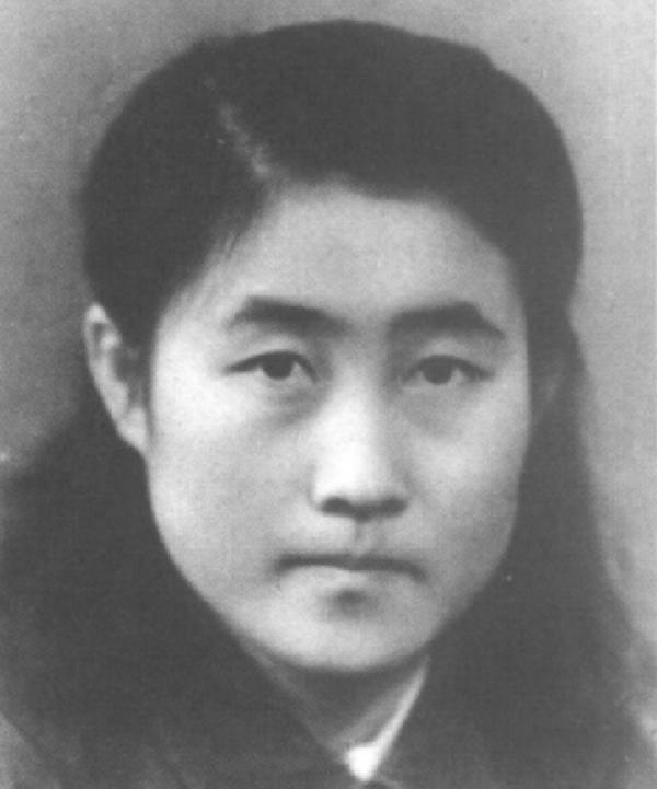 劉志丹犧牲後：妻不改嫁，女兒不凡，中央因他修改的縣名沿用至今