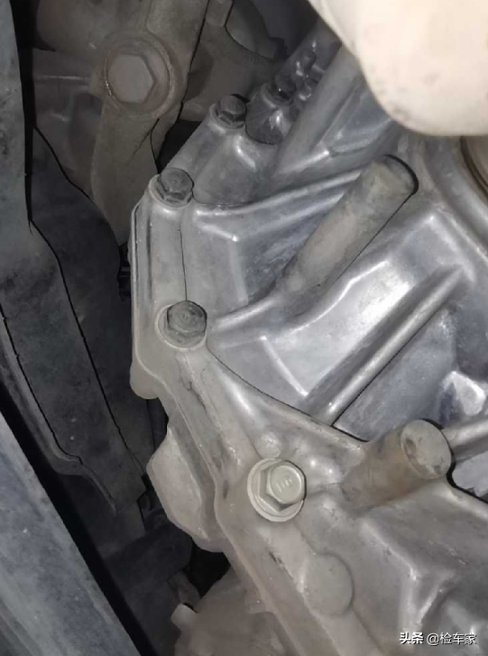 18萬買輛開了六年的本田奧德賽值不值？驗車師：這車不配後防撞梁