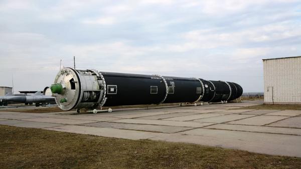 R-36M俄羅斯最強武器撒旦導彈，瞬間美國30個州沒有了，無法阻擋