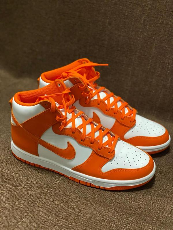 橙和白的搭配，除了扣碎aj1，還有一雙dunk