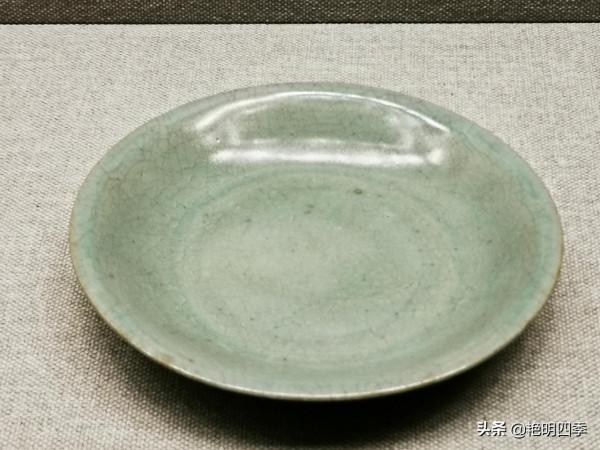 走故宮西路，先看那燦若星河的各代瓷器，彷彿踏入流淌的歷史長河