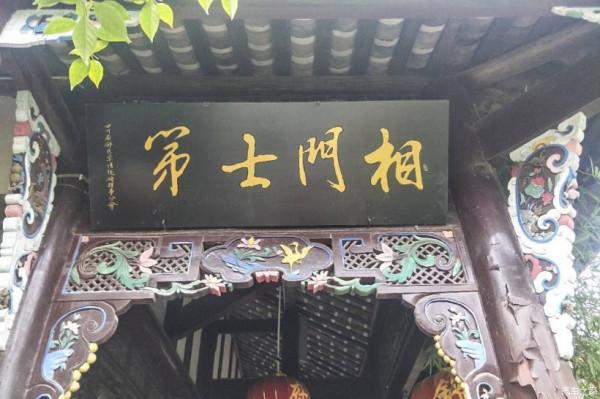 出門自駕，還是要這輛X7舒適一些