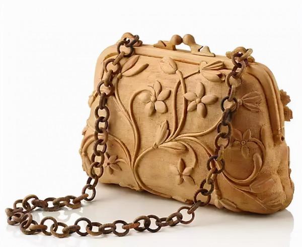 78歲大爺雕貼身衣物,一件25萬!網友看完後都說:有點味道 78歲大爺雕貼身衣物,一件25萬!網友看完後都說:有點味道