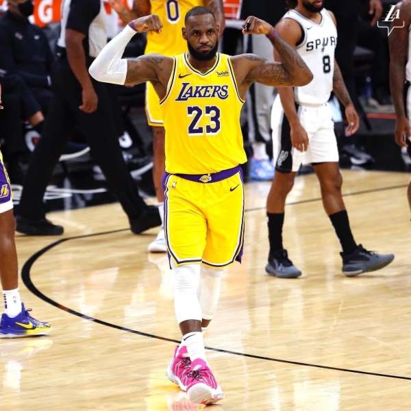 1960萬,詹姆斯房產交易!籃網獲一致看好,克萊傷病不幸中的萬幸 1960萬,詹姆斯房產交易!籃網獲一致看好,克萊傷病不幸中的萬幸