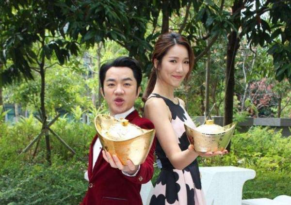 費盡心思追到了“國際華裔小姐”,身高163的王祖藍是怎麼做到的? 費盡心思追到了“國際華裔小姐”,身高163的王祖藍是怎麼做到的?