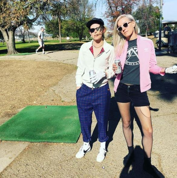 恭喜！31歲暮光女被編劇女友求婚，相戀2年即將步入婚姻殿堂