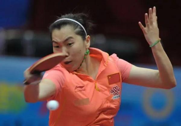 李曉霞重拾球拍秀技!退役5年球技不減,對手拼命對抗球拍都斷了 李曉霞重拾球拍秀技!退役5年球技不減,對手拼命對抗球拍都斷了