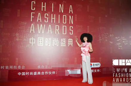 中國時尚盛典陣容超強!董卿主持氣質高雅,眾明星演繹東方美 中國時尚盛典陣容超強!董卿主持氣質高雅,眾明星演繹東方美