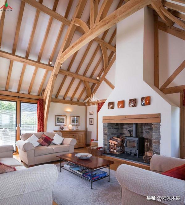 以木為主體框架，石材為牆，這才是真正的鄉村田園風格木別墅木屋