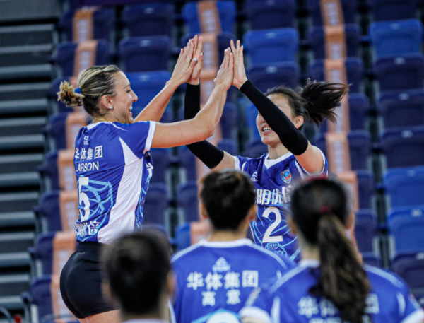 金軟景20分冠全場,上海女排3比0再勝遼寧,總分2比0奪排超季軍 金軟景20分冠全場,上海女排3比0再勝遼寧,總分2比0奪排超季軍