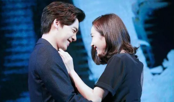 李易峰下個月辦婚禮？他什麼時候談戀愛了