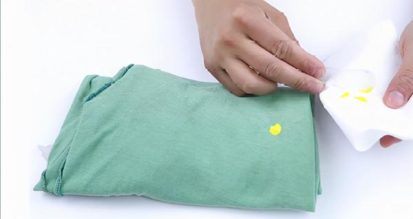 怎麼去除衣服上的油漆汙漬，衣服上沾了油漆怎麼洗掉