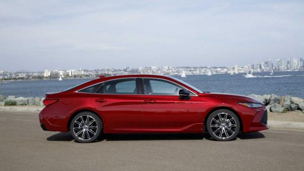 2022款美版亞洲龍官圖釋出 新增“暗夜版” 外形更犀利