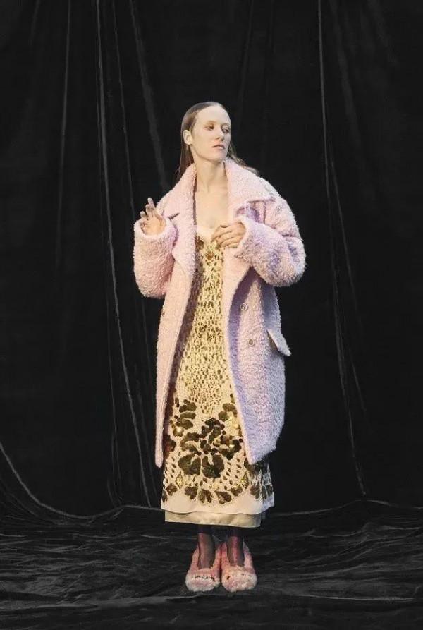 蛤?宋祖兒已經穿上毛毛靴了? 蛤?宋祖兒已經穿上毛毛靴了?