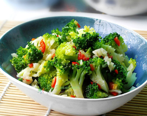 這3種含有大量“草酸”的蔬菜,不焯水不能吃,早知道早受益 這3種含有大量“草酸”的蔬菜,不焯水不能吃,早知道早受益