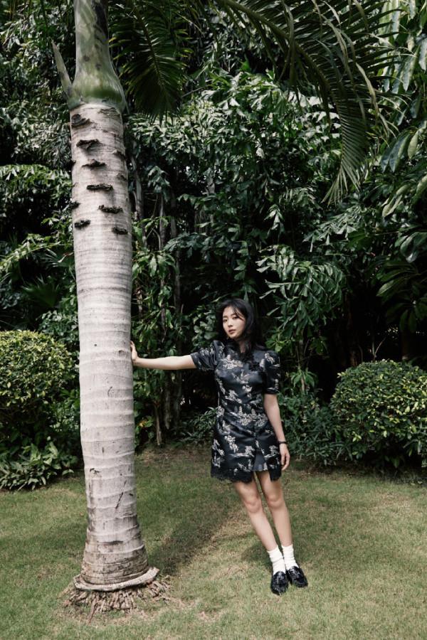 Baby和邢菲同款撞衫，兩人風格各有千秋，隨便穿穿都有好氣質