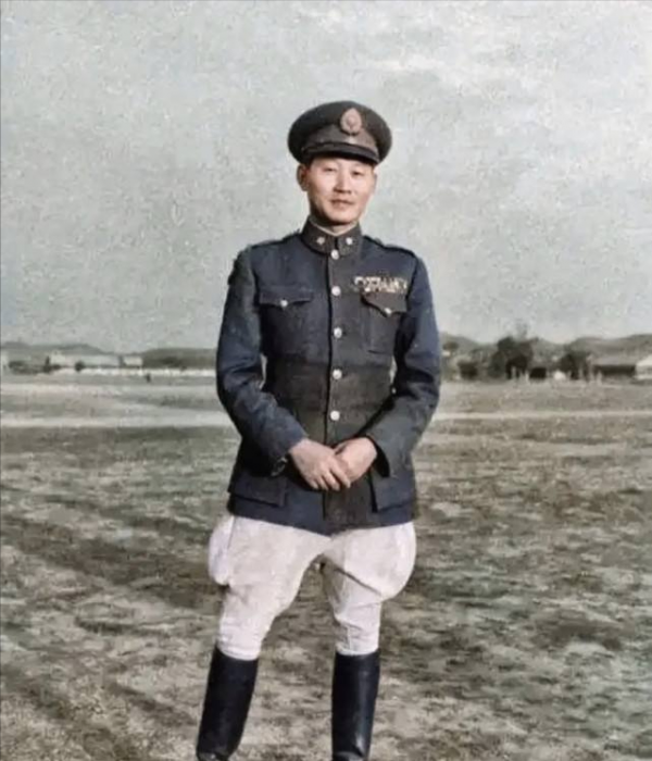 中國軍神：擊斃日本3.3萬，勝利後遭軟禁33年，至今棺槨未入土