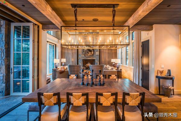 看完這個舊木裝飾的木別墅，我後悔把鄉下老家的舊木頭當柴火燒了