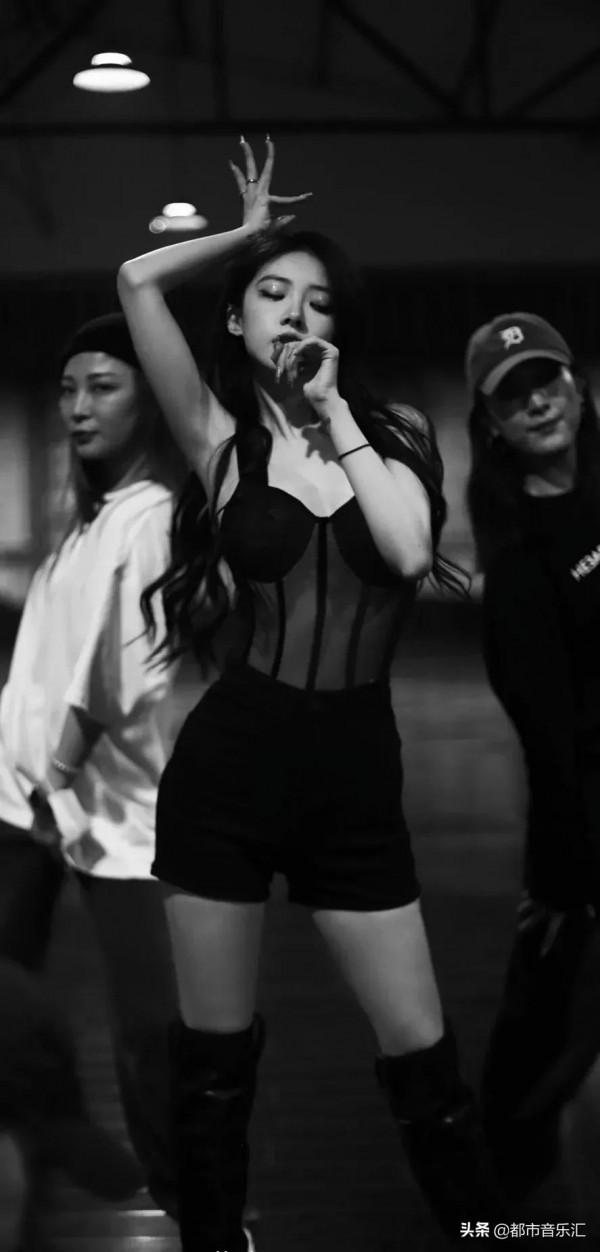 明星高畫質美圖《喻言》