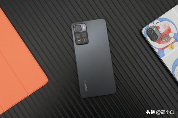 最新續航榜出爐：Redmi新機霸榜，iPhone13ProMax丟掉第一