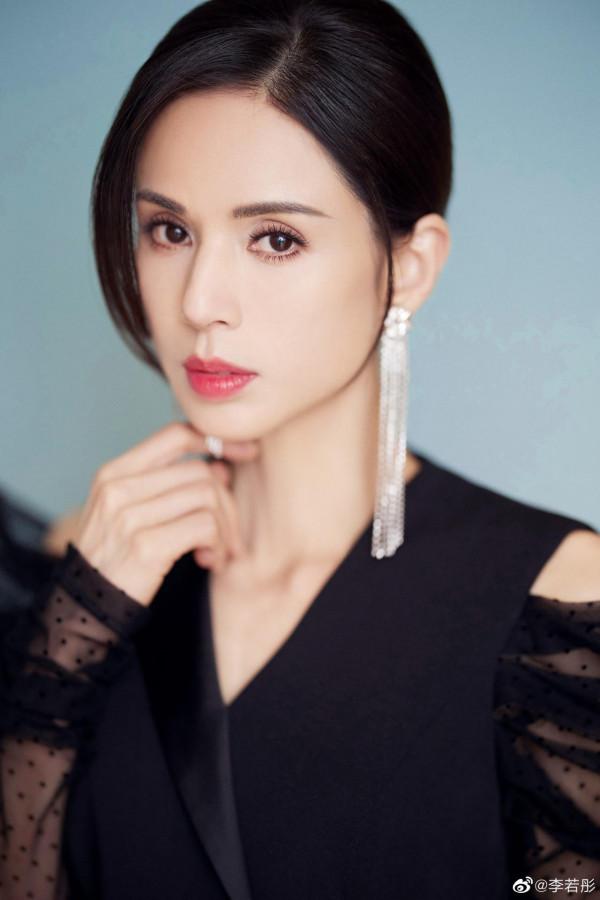 “小龍女”李若彤的結局，給所有“戀愛腦”的女生敲響了警鐘