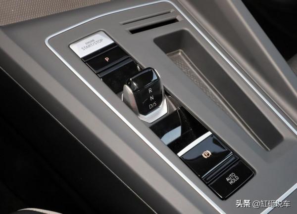 精緻兩廂代步車，顏值高、動力強，昔日的標杆，帶你看大眾高爾夫