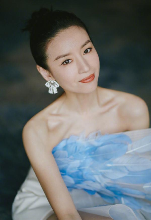 年齡41歲,臉蛋卻像20多歲,董潔是怎麼做到的?40歲後如何抗衰? 年齡41歲,臉蛋卻像20多歲,董潔是怎麼做到的?40歲後如何抗衰?