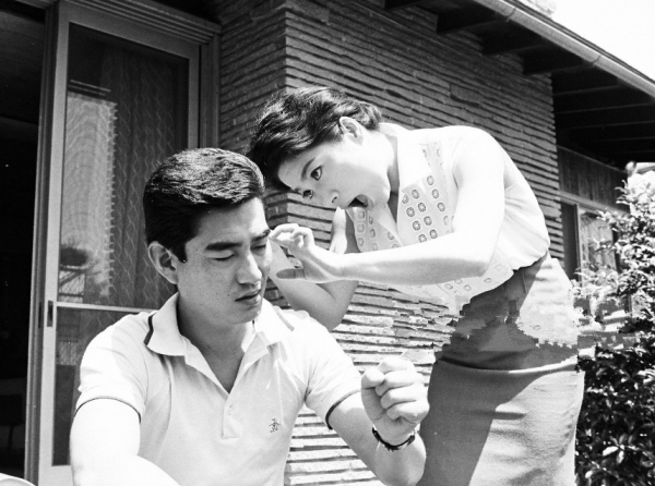 江利智惠美和高倉健：負氣離婚，一生無子無女，帶著遺憾相繼去世