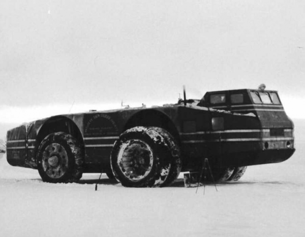 1939年,美國人建17米長巨無霸探險南極,結果丟了 1939年,美國人建17米長巨無霸探險南極,結果丟了