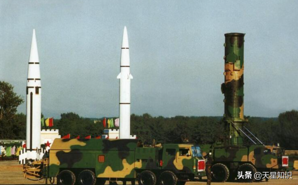 1996年東南沿海軍演，美軍雙航母戰鬥群插手，局勢有多緊張？