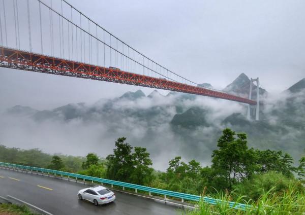 跑過關興公路嗎？說“自駕必去”，200公里我玩出了“貴州味道”