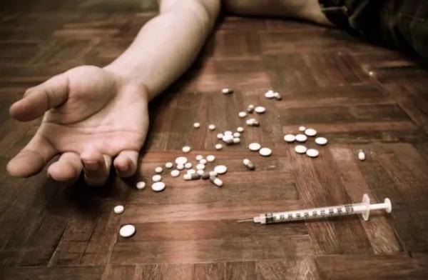 美國要開合法吸毒所,這是誰給誰在挖坑? 美國要開合法吸毒所,這是誰給誰在挖坑?