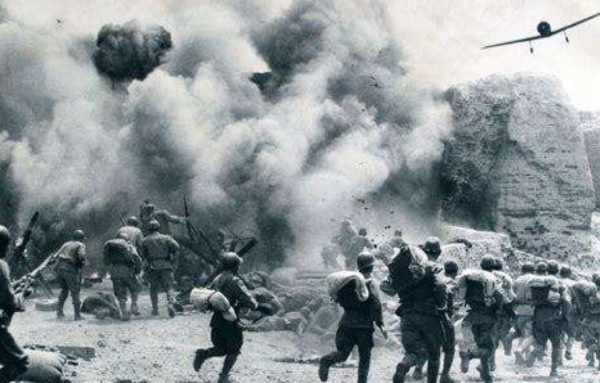 毛主席牽掛的兵王張英才，9次獲特等功，四百萬解放軍中僅此一人