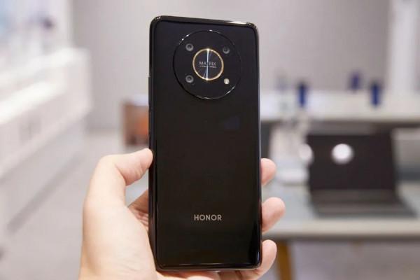 華為P50 Pocket摺疊屏官宣；摺疊屏iPhone最早2023年釋出