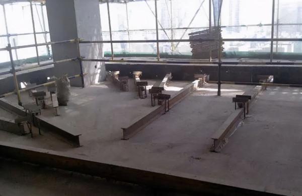 不會還有人買懸挑層吧？一下雨就容易滲水，知道這些避免被坑